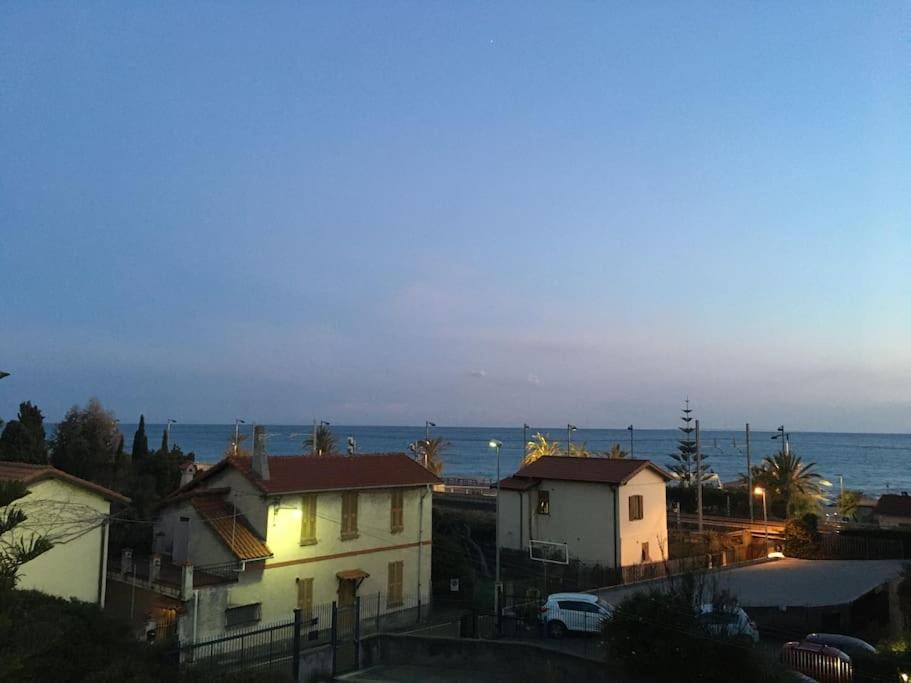 Appartamento Villa Rita A 100 M Dal Mare! فاليكروسيا المظهر الخارجي الصورة